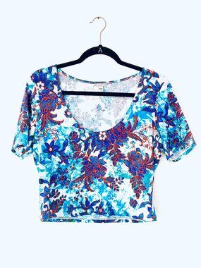 GUESS Floral Batik Print Soft Stretchy Scoopneck Top Size L